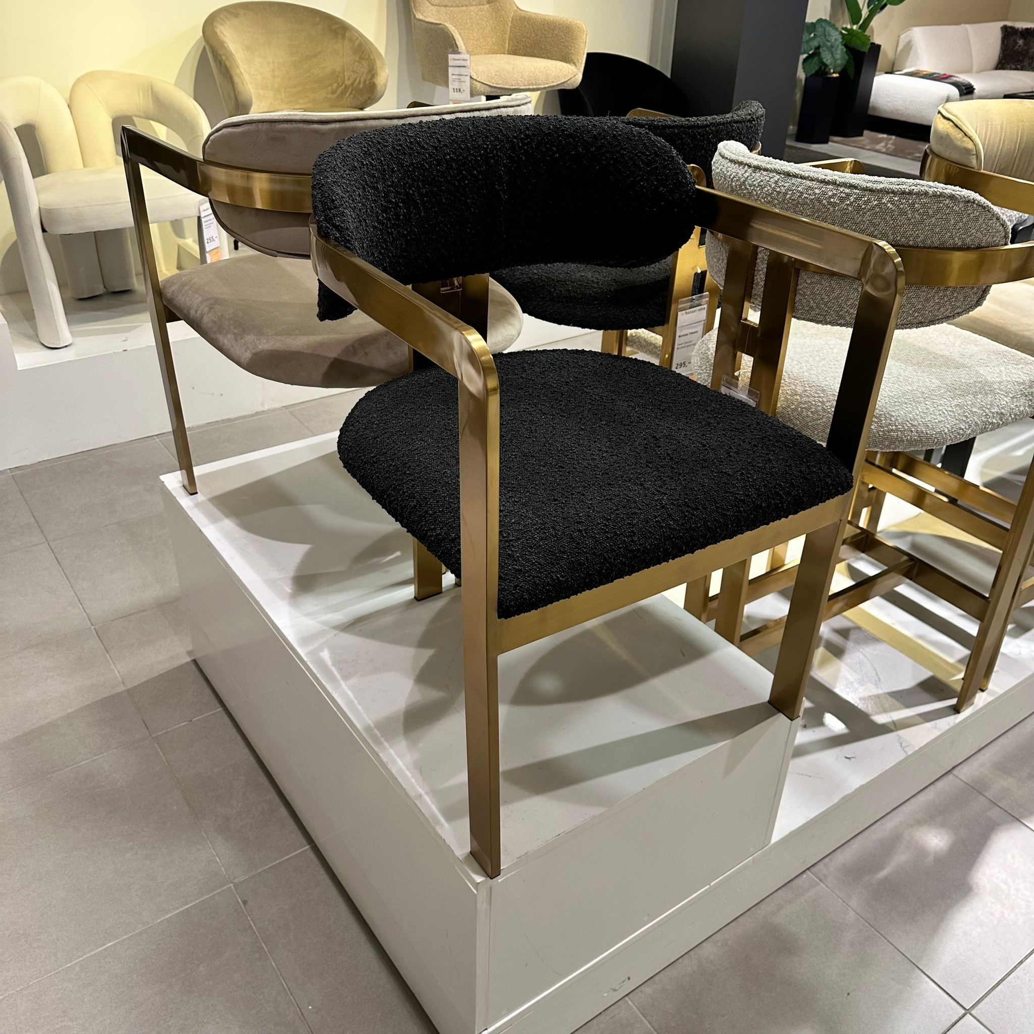 Eetkamerstoel Tribanto Bouclé Zwart stof - Geborsteld Goud