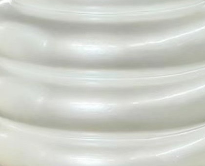 Vaas Beehive | Pearl White