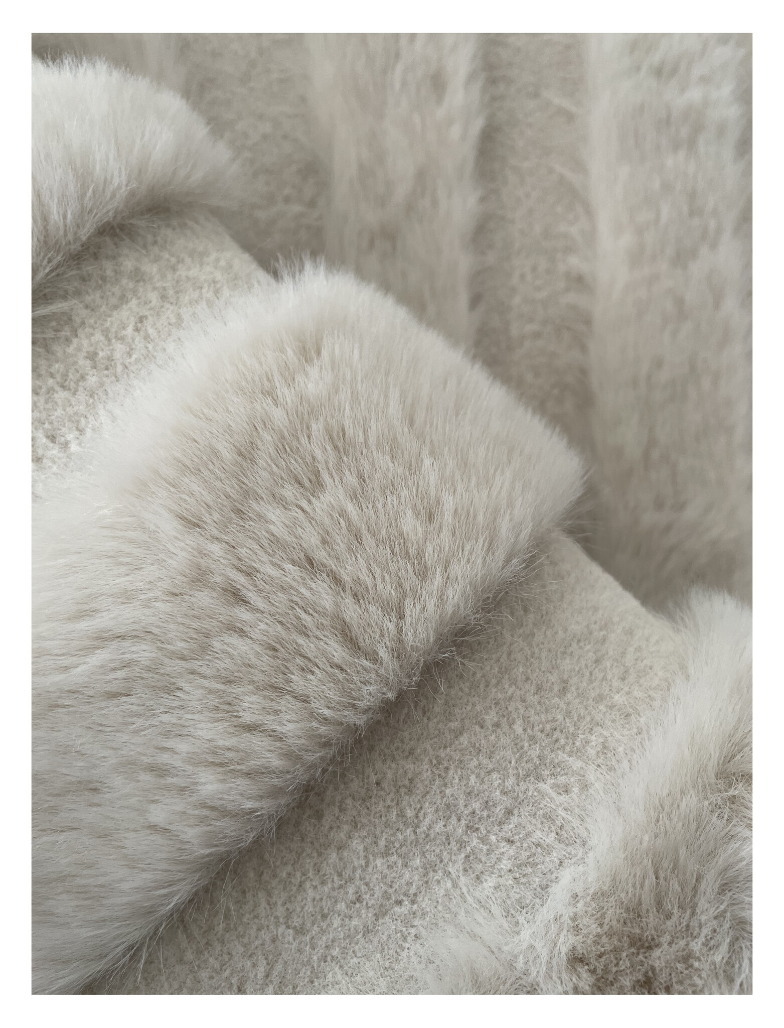 Curves vloerkleed Crème - japandi - fluffy rabbit fur