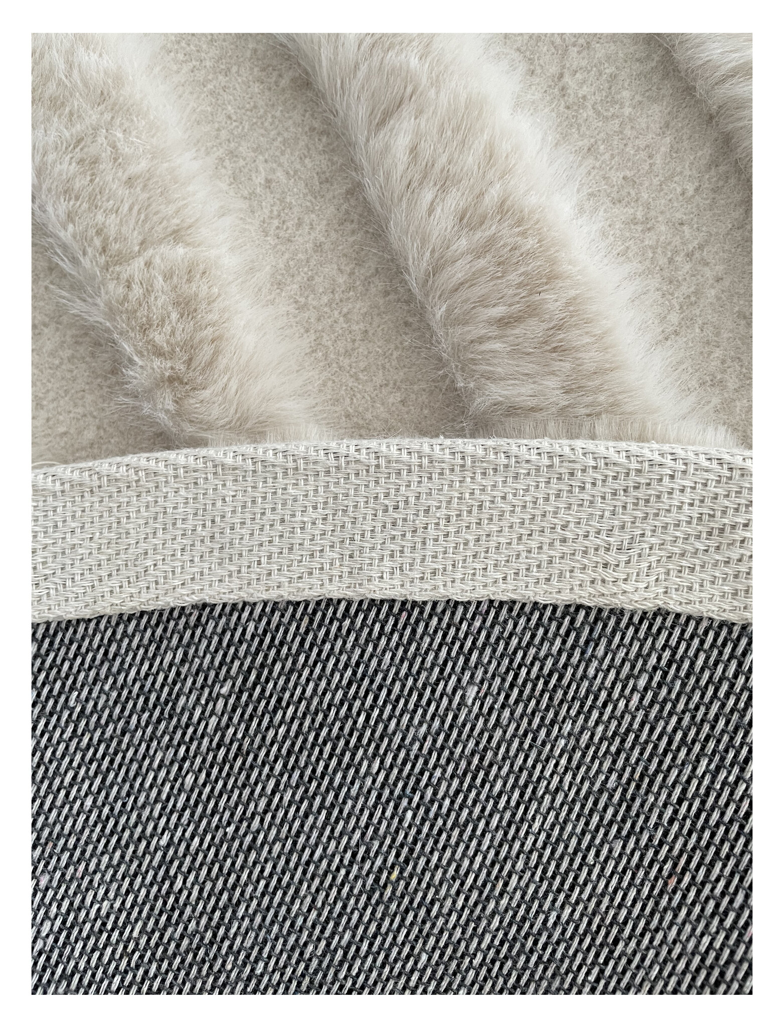 Curves vloerkleed Crème - japandi vloerkleed - fluffy rabbit fur