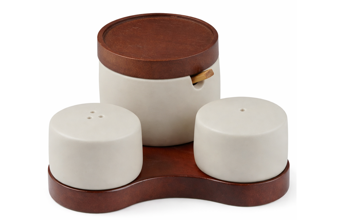 Keramische zout- en peperstel Terra - met suikerpot en houten houder