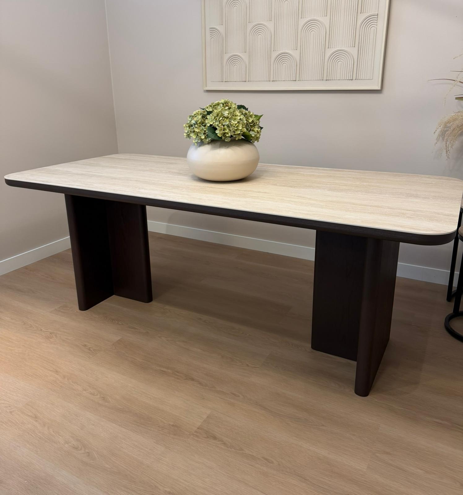 Eettafel Vento - Bruin Eiken - Keramiek (travertin look) - Rechthoekig