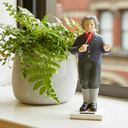 Kikkerland Beethoven-Figur über Solarenergie