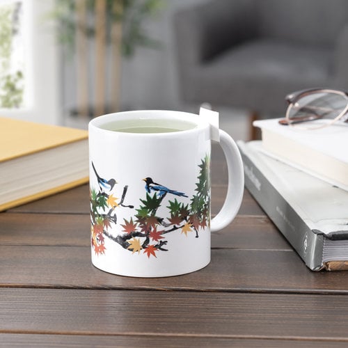 Kikkerland Morph Mug maple leaves