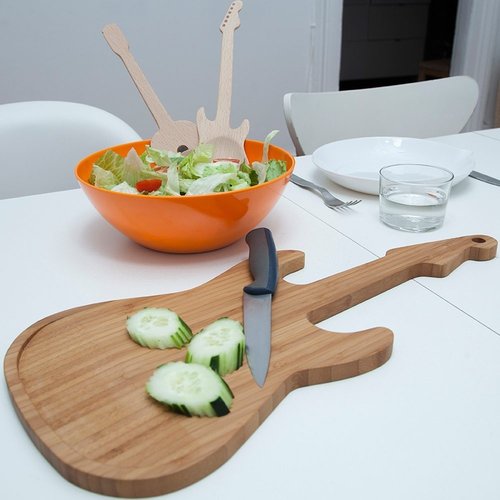 Kikkerland Cutting board Guitar wood