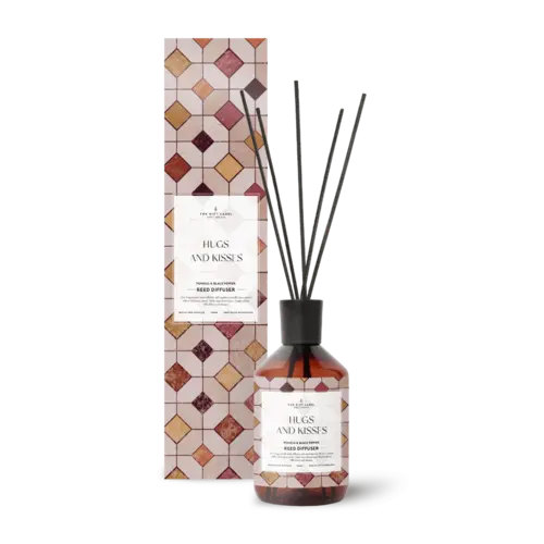 The Gift Label Reed Diffuser Hugs and Kisses