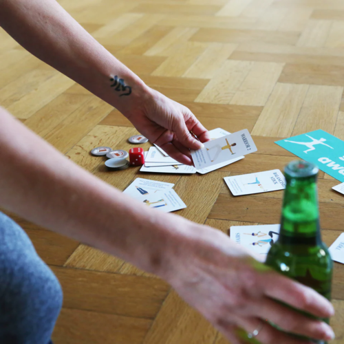 Kikkerland Beer Yoga Party game 2 to six players