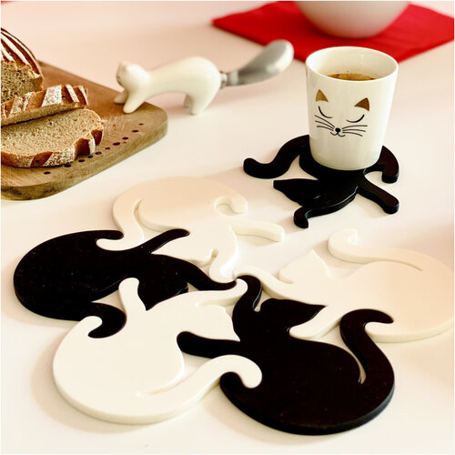 Pylones Coasters Entre Chats Black White