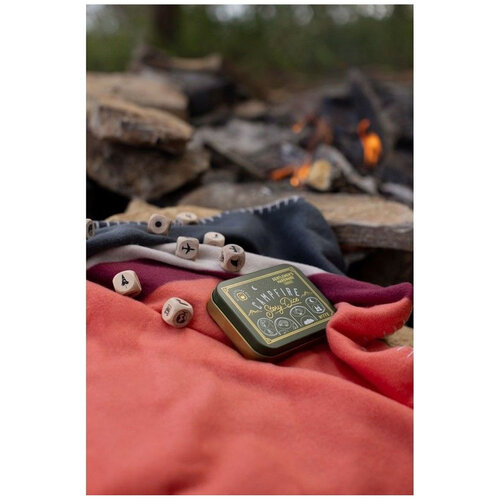 Gentlemen's Hardware Kampvuur Verhaal Dobbelstenen