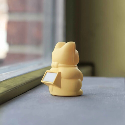 Donkey Products Solar Lucky Cat Yellow Mini 5cm Donkey Products Solar Lucky Cat Yellow Mini 5cm