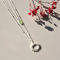Necklace Sun Green No Words
