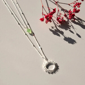 Vinoos by AMS Ketting Zon Groen No Words