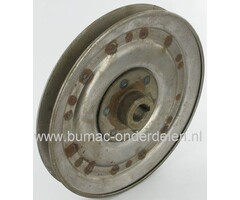 Alko Poelie op Aandrijfbak T12-100SD, T13-102SD Zitmaaiers, Riemschijf ALKO, BRILL Tuintrekkers, Pouly op Versnellingsbak model 16/45 A3583-130, Aandrijfschijf, Riemschijven en Poelies voor AL-KO T12/100SD, T13/102SD, Murray, Noma
