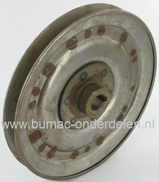 Alko Poelie op Aandrijfbak T12-100SD, T13-102SD Zitmaaiers, Riemschijf ALKO, BRILL Tuintrekkers, Pouly op Versnellingsbak model 16/45 A3583-130, Aandrijfschijf, Riemschijven en Poelies voor AL-KO T12/100SD, T13/102SD, Murray, Noma