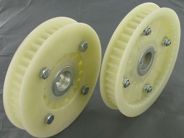 Getande Maaidek Poelie voor Stiga Villa 320 - Villa 520 - Primo, Mountfield 1125M, Castelgarden X1, Frontmaaiers met een Maaibreedte van 78 Cm, Mulch, Maaimespoelie, Castel Garden