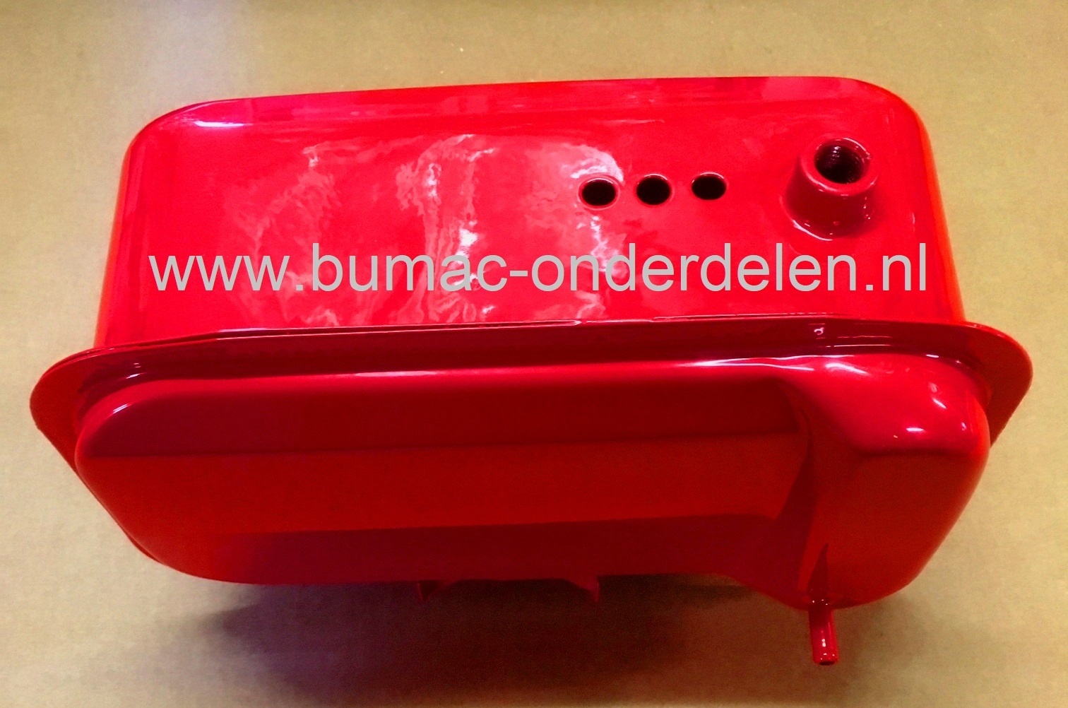 Tank voor Yanmar L40 en L48 Motor, Brandtoftank, Dieseltank, Reservoir, voor Yan Mar Motoren op Trilplaat, Aggregaat, Minikraan, Trilplaat, Tuinfrees, Waterpomp, Generator, Houtversnipperaar, Veegmachine, Compressor, Triller, Veger