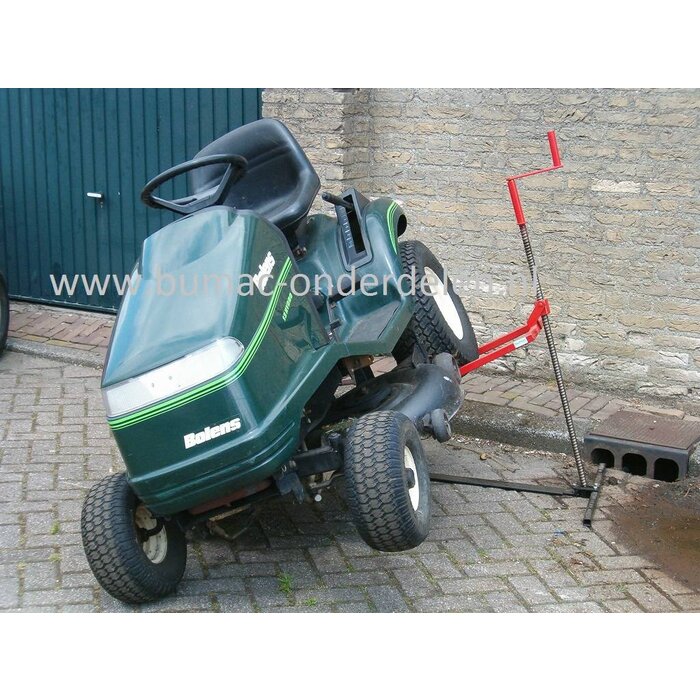 Zitmaaier - Quad - ATV Heftoestel voor het Makkelijker Schoonmaken van het Maaidek en Onderhoud Werkzaamheden