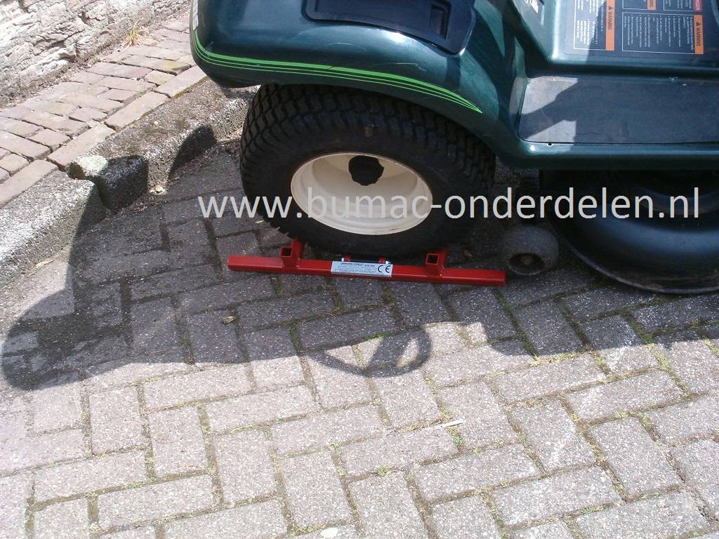 Zitmaaier - Quad - ATV Heftoestel voor het Makkelijker Schoonmaken van het Maaidek en Onderhoud Werkzaamheden