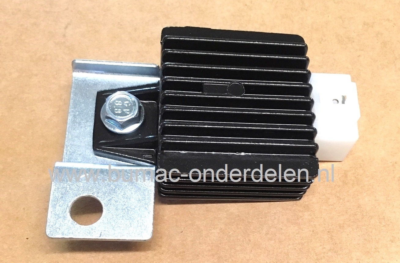 Spanningsregelaar voor MTD Motor op Zitmaaier - Tuintrekker Regulator onder andere voor MTD Motoren 4P90 AU, 4P90 JH, 4P90 JHA, 4P90 JHB, 4P90 JHC, 4P90 JHD,  4P90 JUC - 4P90AU, 4P90JH, 4P90JHA, 4P90JHB, 4P90JHC, 4P90JHD,  4P90JUC
