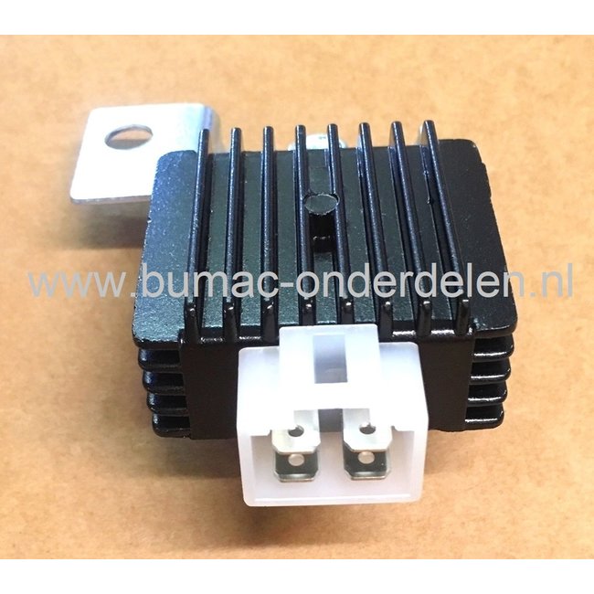 Spanningsregelaar voor MTD Motor op Zitmaaier - Tuintrekker Regulator onder andere voor MTD Motoren 4P90 AU, 4P90 JH, 4P90 JHA, 4P90 JHB, 4P90 JHC, 4P90 JHD,  4P90 JUC - 4P90AU, 4P90JH, 4P90JHA, 4P90JHB, 4P90JHC, 4P90JHD,  4P90JUC