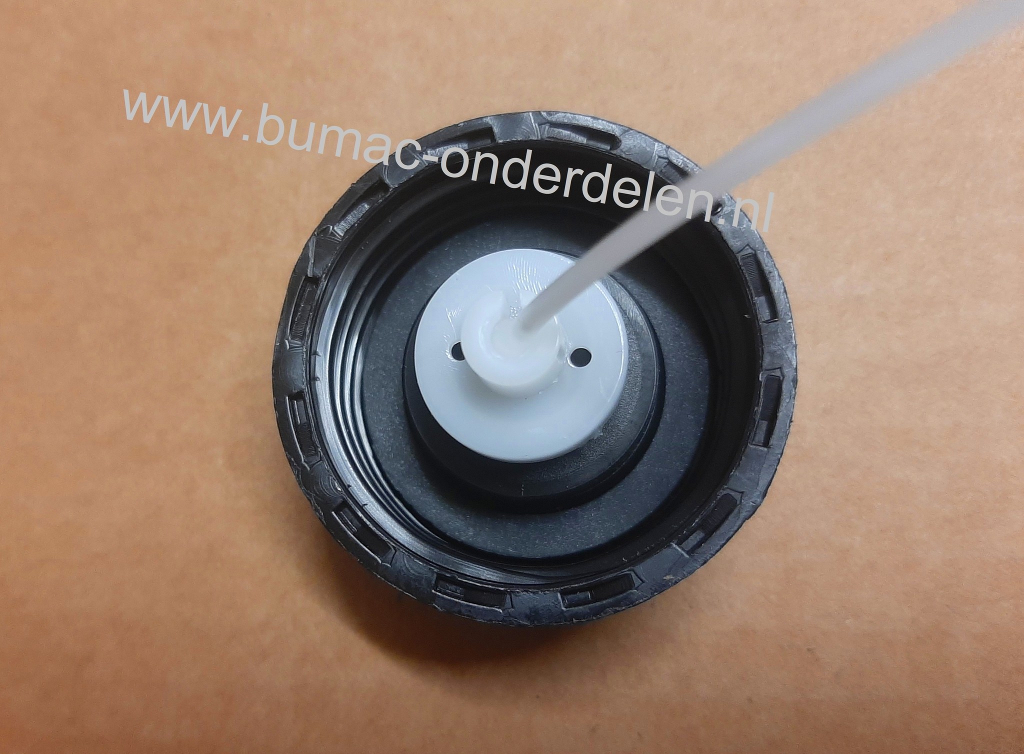 Brandstoftankdop voor Bosmaaiers en Trimmers voor Stiga, Castelgarden, Mountfield, Alpina, BS35D, BS45D, DB42, SB320D, SB420D,TB320, TB320D, TB420, TB420D, XBS45D