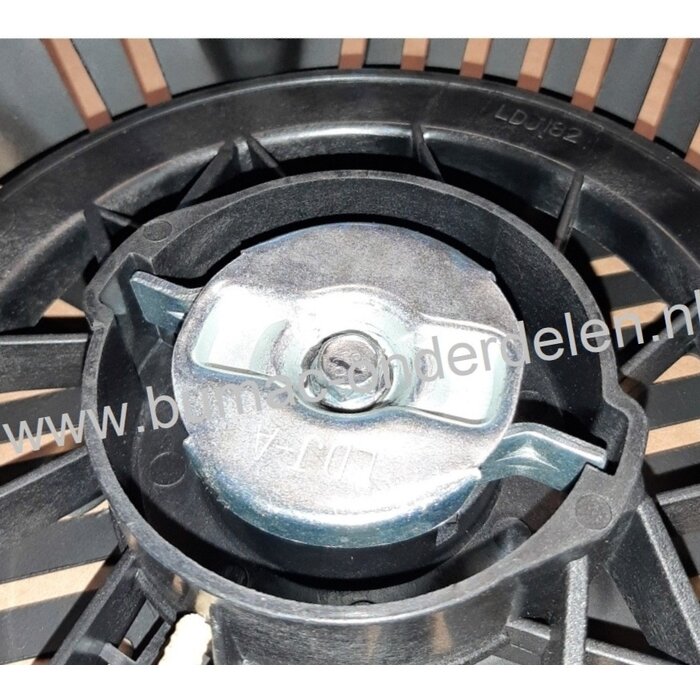 Handstarter voor Loncin - LCT G390FD en LC188F motoren op Grasmaaiers, Trilplaten, Generatoren, Kooimaaiers, Houtversnipperaars, Waterpompen, Compressoren, Bladblazers, Verticuteermachines, Veegmachines, Kantensnijders
