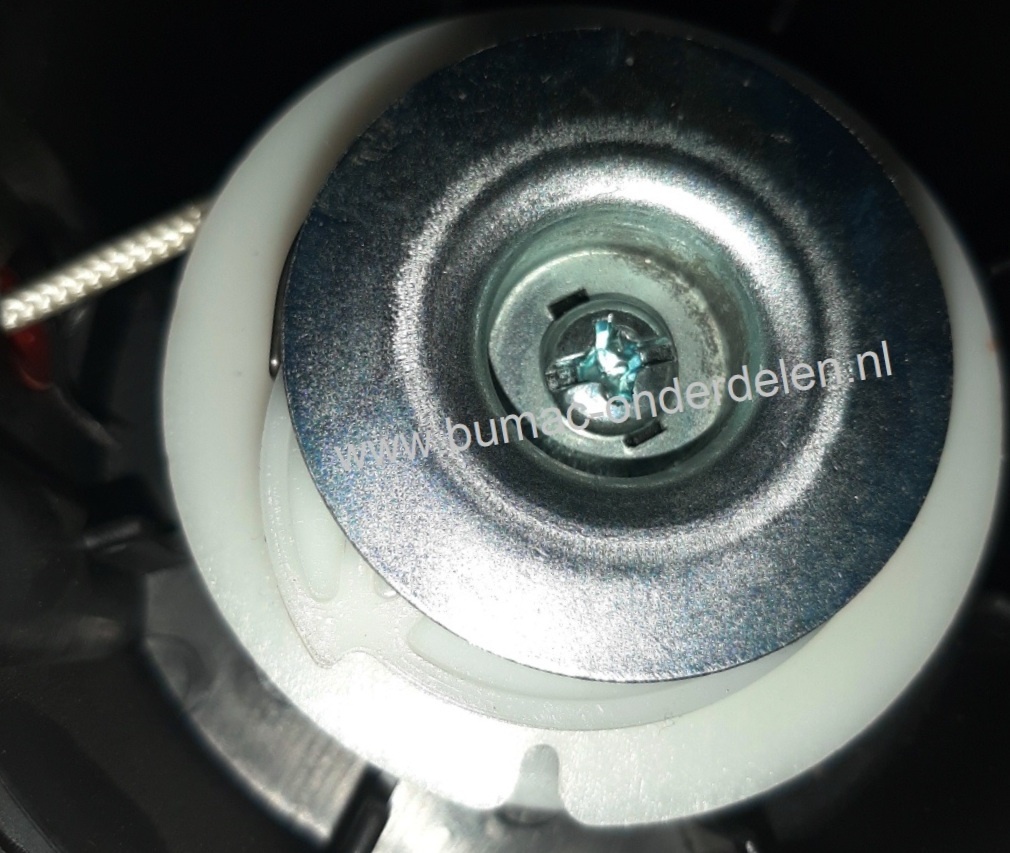 Starter compleet MITSUBISHI met kunststof startpal voor motoren T170, T200, T240