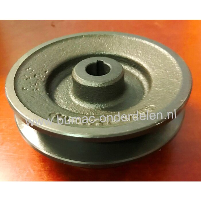 Dubbele Poelie met Spiebaan op Maaidek 100B van Stiga Park Frontmaaier Buitendiameter 94 / 125 mm Binnendiameter 17 mm Hoogte 52 mm Aandrijfpoelie voor Messen komt ook voor op Castel Garden en Mountfield Zitmaaiers