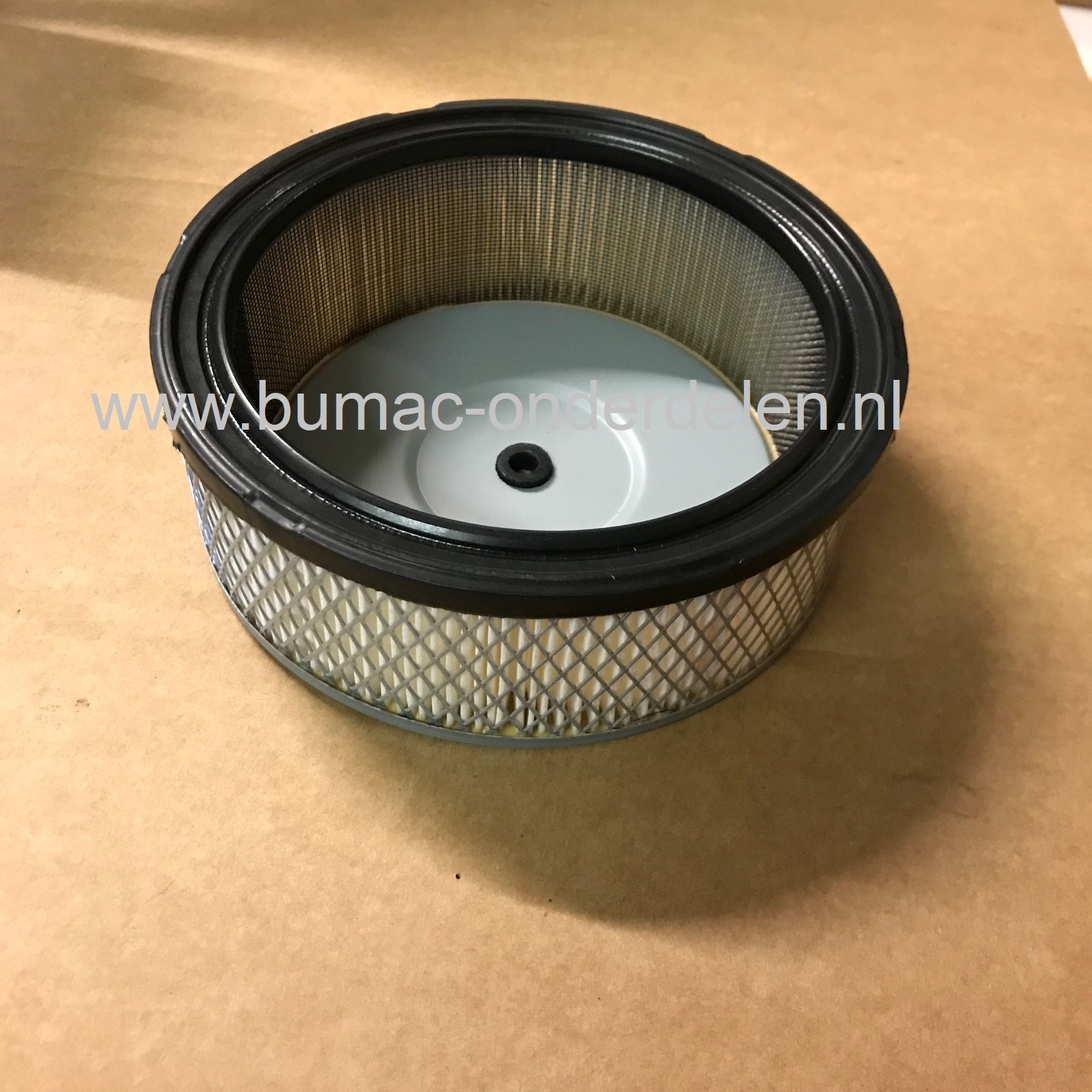 Luchtfilter voor Robin - Subaru, modellen: EH63, EH64, EH65, Trilplaat, generator, kooimaaier, tuinfrees, houtversnipperaar, waterpomp, bouwlift bobcat, minikraan, aggregaat, hoogwerker, cart, veegmachine, hakselaar, waterpomp hogedrukreiniger, verticutee