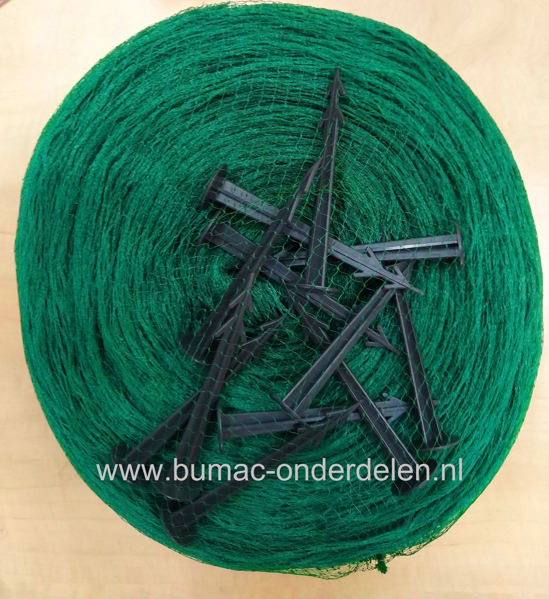 Vijvernet, (4x10m), Maaswijdte: 17 x 17 mm, diagonaal, groen,Beschermt tuinvijvers tegen reigers, katten en in de winter tegen vervuiling door gebladerte etc.