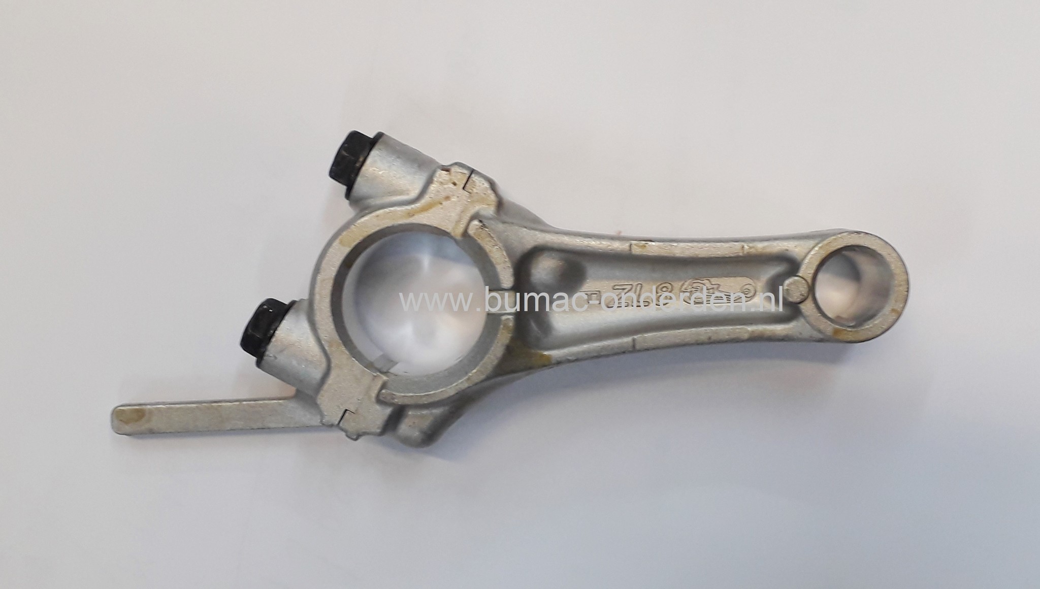 Drijfstang voor Honda op Grasmaaiers - Bladblazers – Houtversnipperaars – Kloofmachines   – Mechanische Troffels – Karts –Veegmachines – Trilplaten – Tuinfrezen  – Carts – Hakfrezen – Kantensnijders GC135, GCV135 Motor G