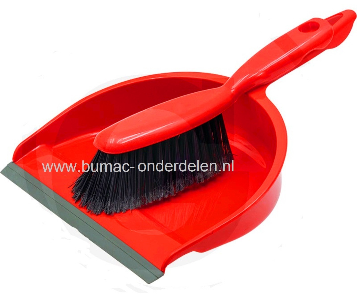 Set stoffer en veegblik van rood kunststof met ophangoog,  veegblik verdiept en met lip. De stoffer is vast te klikken aan het blik waardoor je ze makkelijk bij elkaar kunt houden. De scherpe rechte voorzijde is ontworpen voor eenvoudig en efficiënt vegen