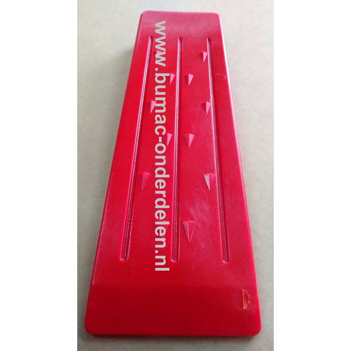 Velwig 190x70x27 mm van hard kunststof rood Eenvoudig hulpmiddel  Een wig is een schuin toelopend blok waarmee iets kan worden vastgeklemd of gekloofd.  Tijdens het vellen van een boom kan de stam het zaagblad na verloop klemmen. Met een Velwig kunt u di