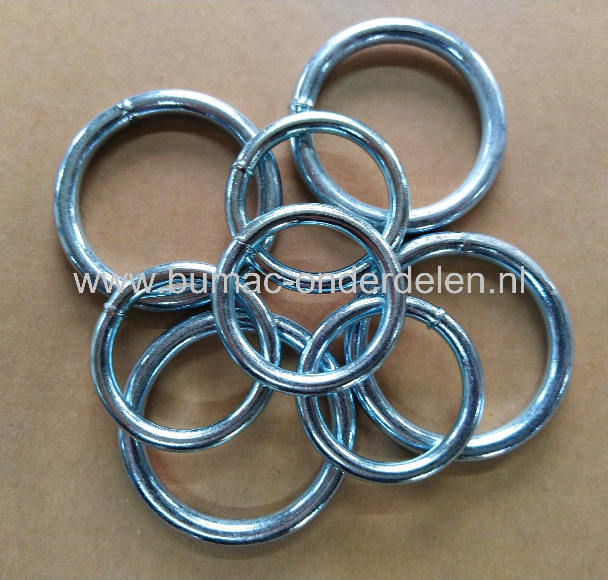Ring 8x35mm Gelast en Verzinkt Ringen zijn Gelast en bestaan uit één geheel Ronde Ringen Verzinkt zijn voor zeer veel doeleinden geschikt Ronde Ringen worden veelal gebruikt om bijvoorbeeld Hondenriemen of Halsbanden te vervaardigen. Ook in de paard