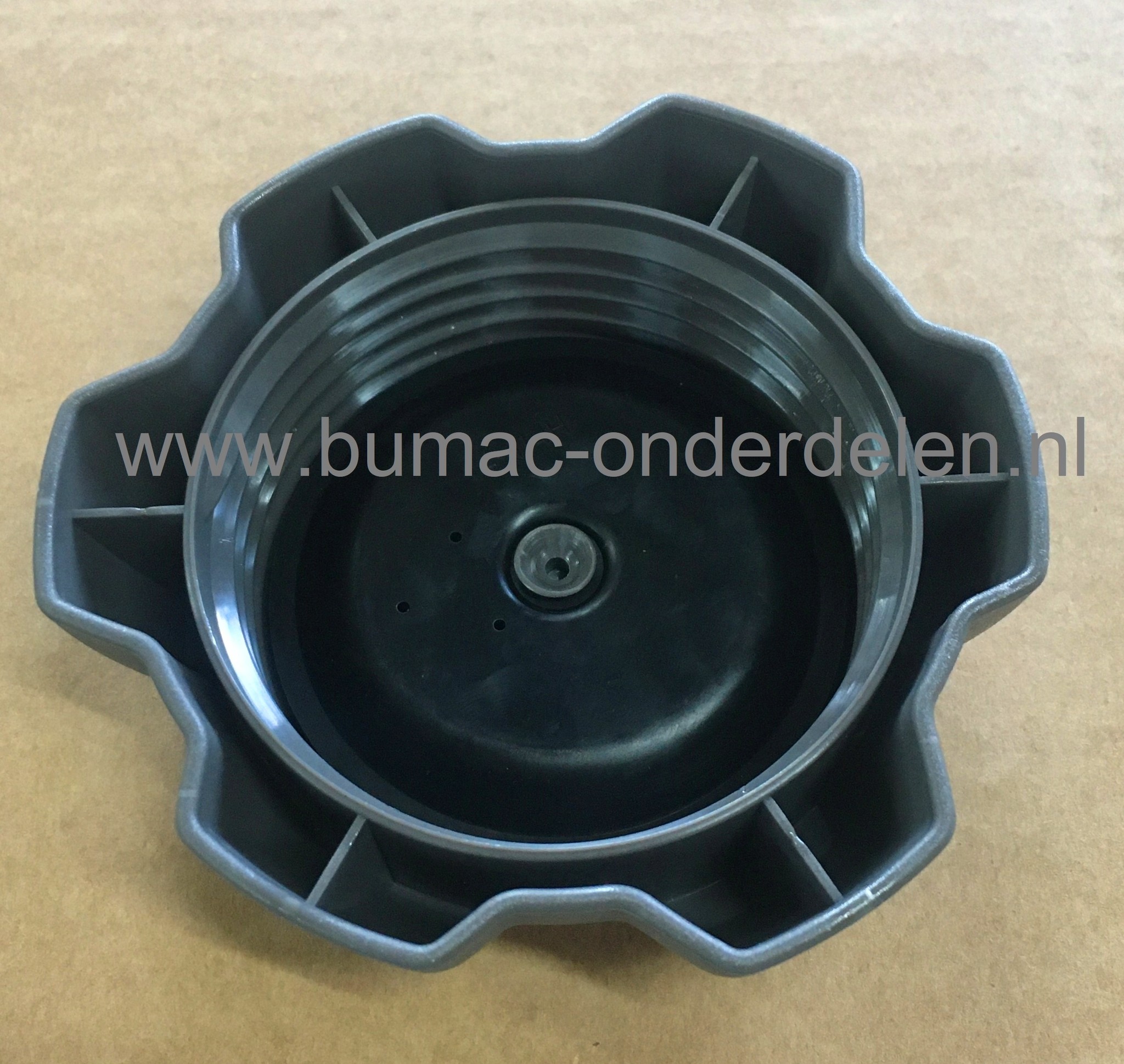 Tankdop voor Husqvarna Zitmaaier, Tuintrekker YTH 150, YTH 180, YTH 200, YTH 220, YTH 223, Benzinedop