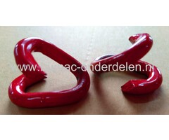 Noodschakel 6 mm Bekleed met Rood Kunststof  ook wel 'quicklink' of snelsluiting genoemd, kan dicht geknepen worden waardoor een verbinding snel tot stand kan worden gebracht  Geschikt voor het verbinden van kettingen Staalkabels Kettingen en Toebehoren