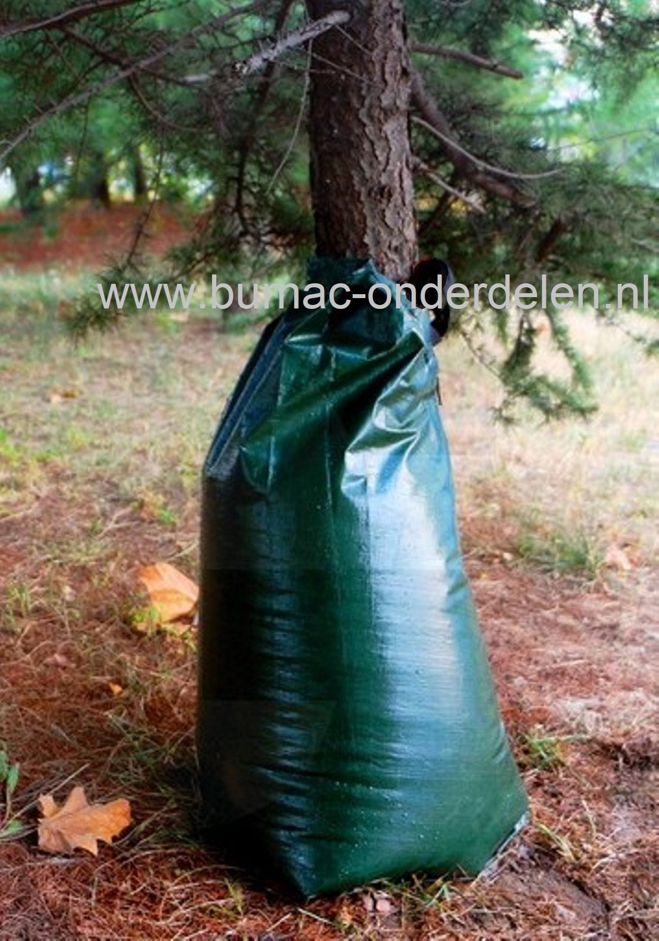 Bewateringszak  75 liter 900 x 520 x 840 Irrigatiezak voor Boomirrigatie Het bespaart zowel watervoorraden als besproeiingstijd.  Effectieve, nauwkeurige waterafgifte direct boven de kluit Te combineren met vloeibare meststoffen Waterafgifte, Waterzak