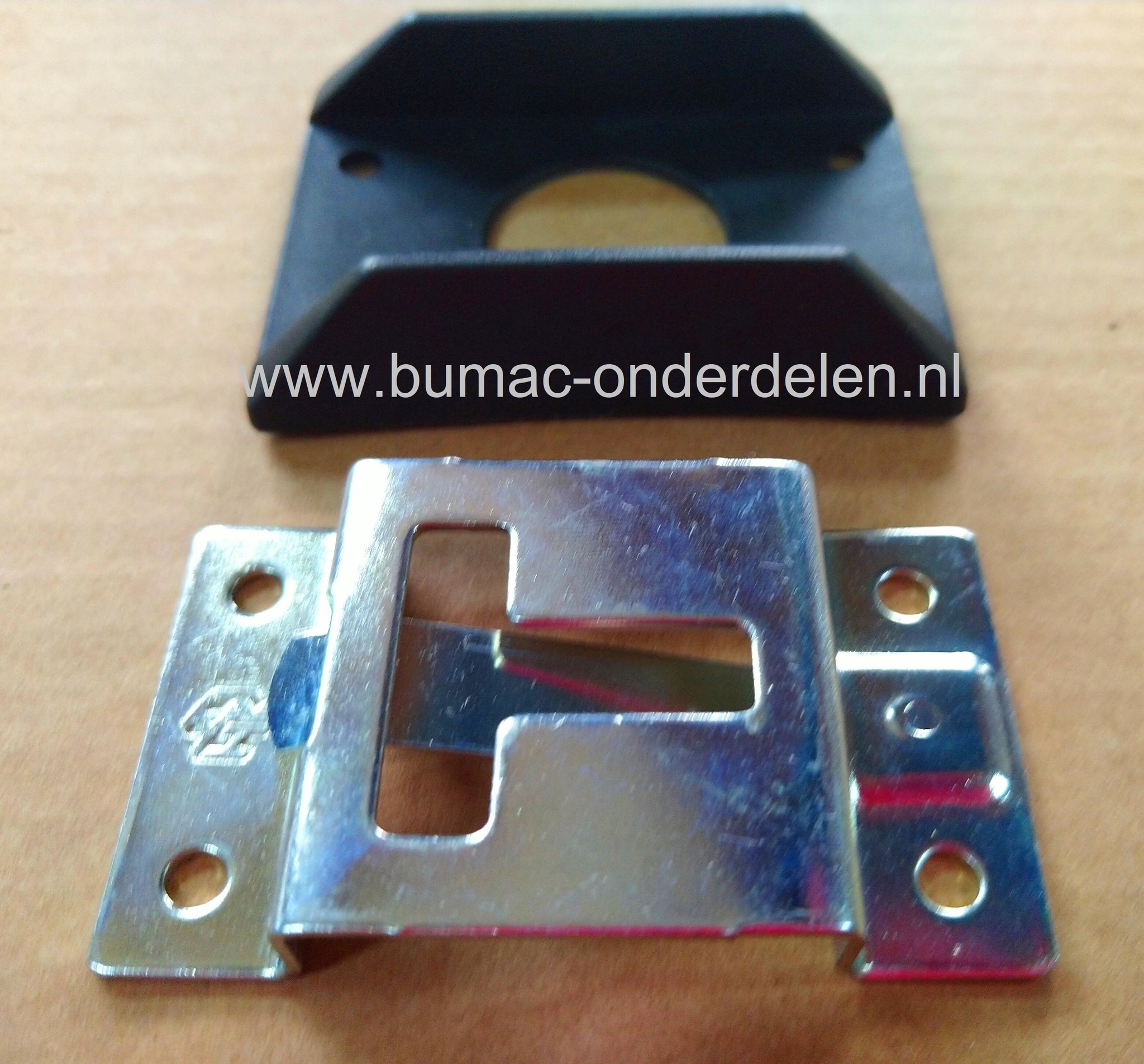 Houder 79x45 mm  Verzinkt voor Deurhaak Buitendeur, Terrasdeur, Aanhanger, Oplegger, Vrachtwagen, Bestelbus