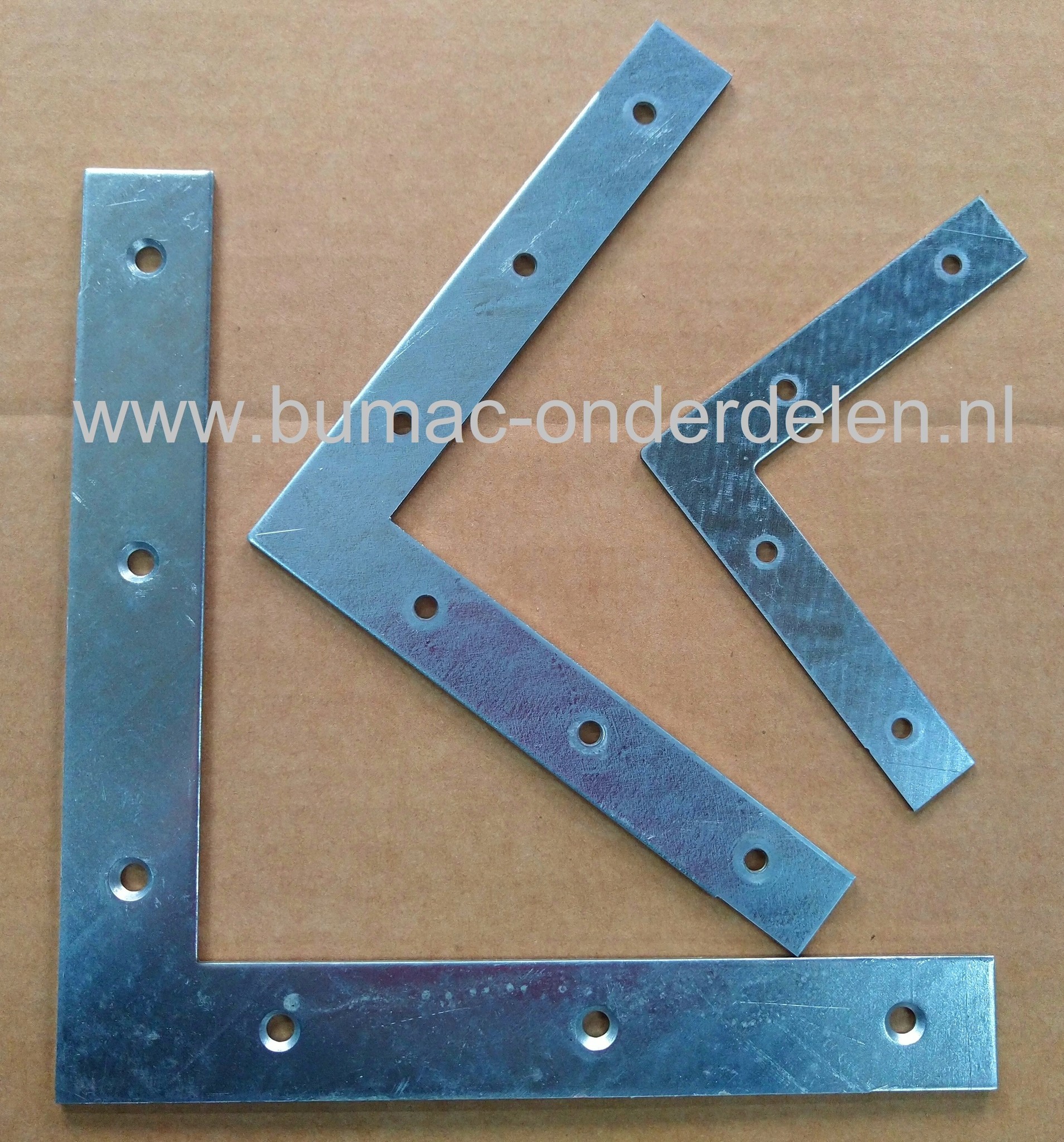 Raamhoek 150x150x22,5x2,5mm Verzonken Schroefgaten, Verzinkt Verkrijgbaar in diverse formaten