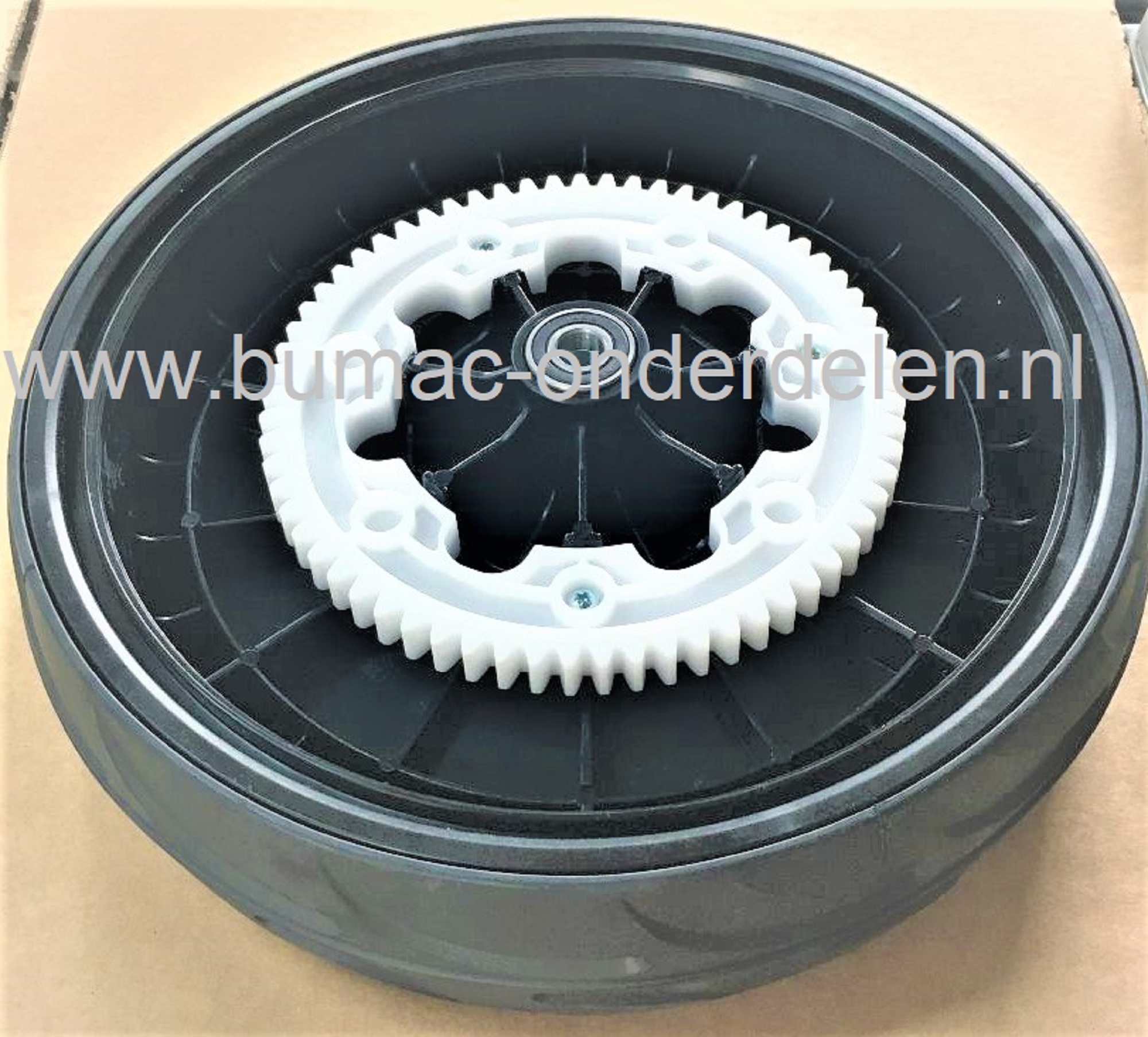 Aandrijfwiel 300 mm Ø voor Stiga, Mountfield, Alpina, Castelgarden Grasmaaiers, XSP50BS, XSP55BS, XSP52MB, Excel 50S, BT6548TBPRO, Excel 55SQ, OEK Profi, Plus5312, Turbo Excel 55 series, Turbo Excel 50S, Turbo X350S, Turbo X355S, Gelagerd Wiel met Tandwi