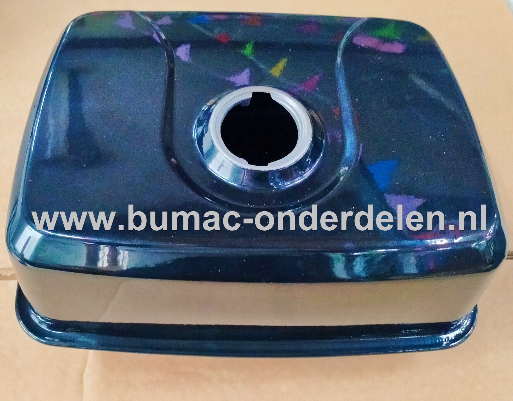 Brandstoftank voor  LONCIN voor motoren G240, G390 Motor op Waterpomp, Aggregaat, Trilplaat, Generator, Veegmachine, Minikraan, Bobcat, Houtversnipperaar, Compressor, Triller, Veger, Hoogwerker, Dieseltank, Reservoir