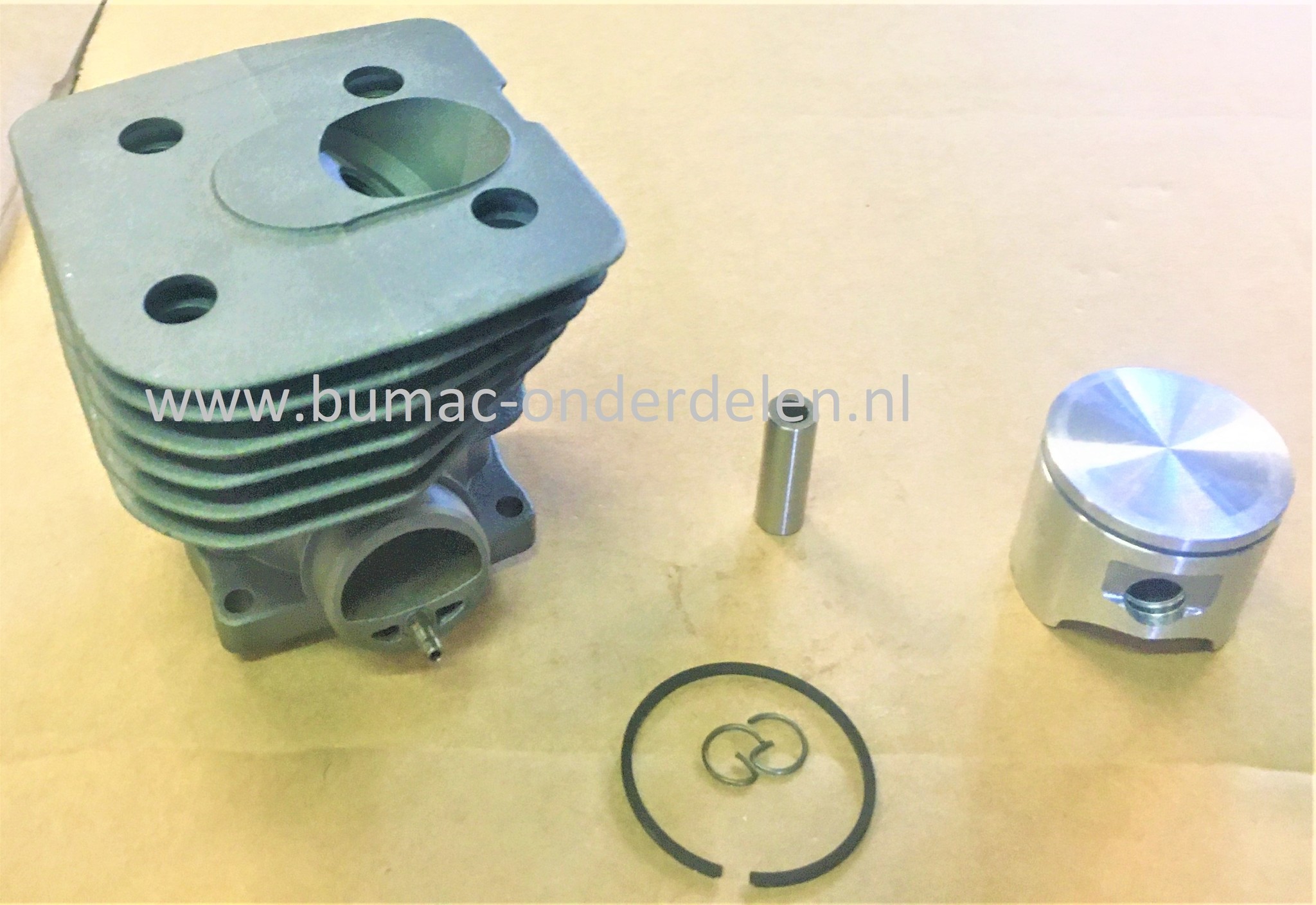 Cilinderset Ø 42 mm voor Husqvarna 343/F/FR/FRM/R, 345FX/FXT/R/RX, Jonsered BC2145, CC2145, FC2145/S/W Bosmaaier, Bermmaaier, Motorzeis, Cylinder Compleet met Zuiger, Zuigerveer, Pistonpen, Borgclips voor Electrolux Trimmer, onderdeel