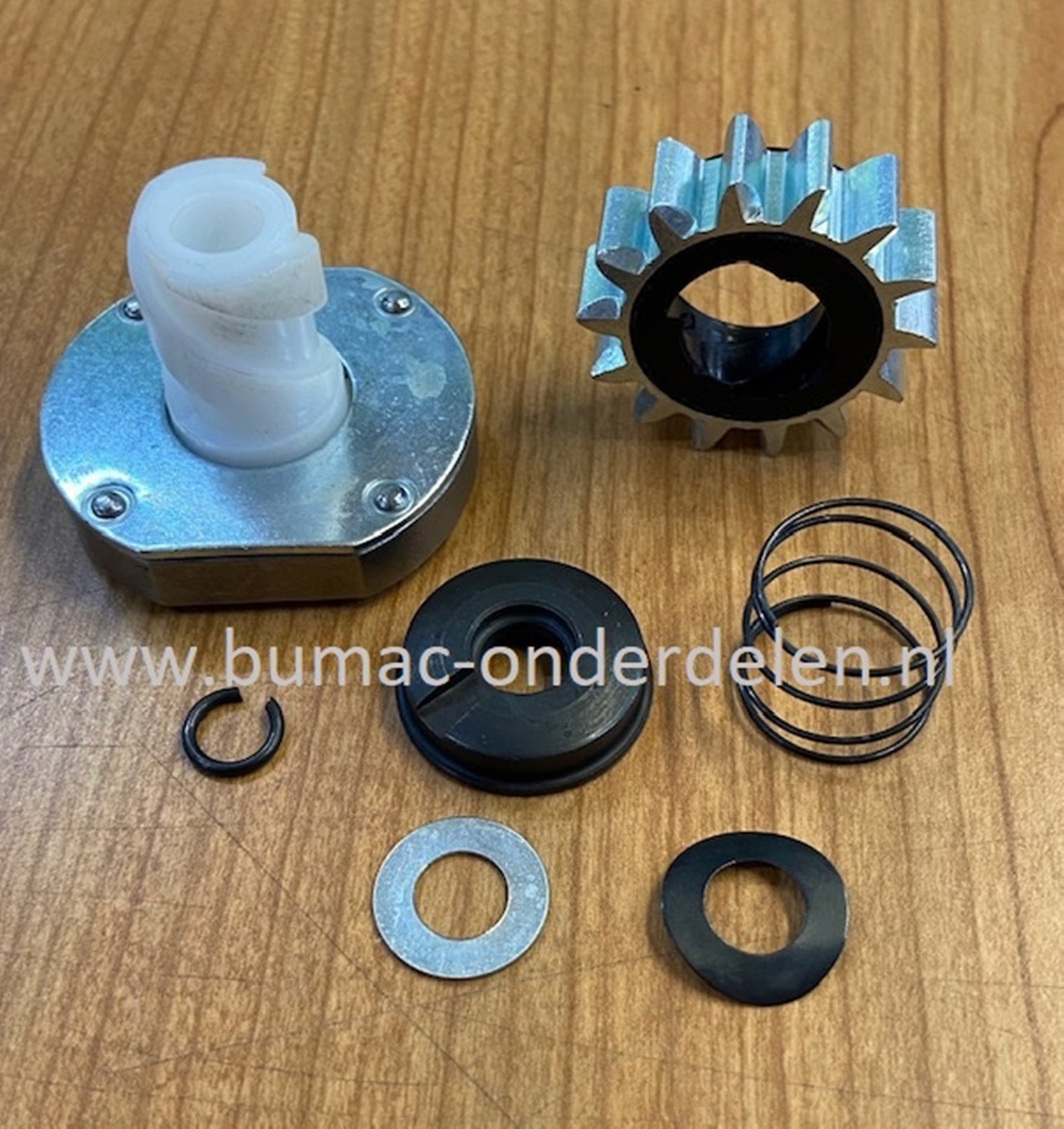 Startmotor Reparatieset 14 tands metaal BRIGGS & STRATTON voor Zitmaaier, Frontmaaier, Tuintrekker  31R507, 31R577, 31R607, 31R677, 31R707, 31R777, 31R807, 31R877, 31R907, 31R975, 31R976, 31R977, 31S777, 31S877, 31S977, 31U977, 31X707, 33M677, 33M777