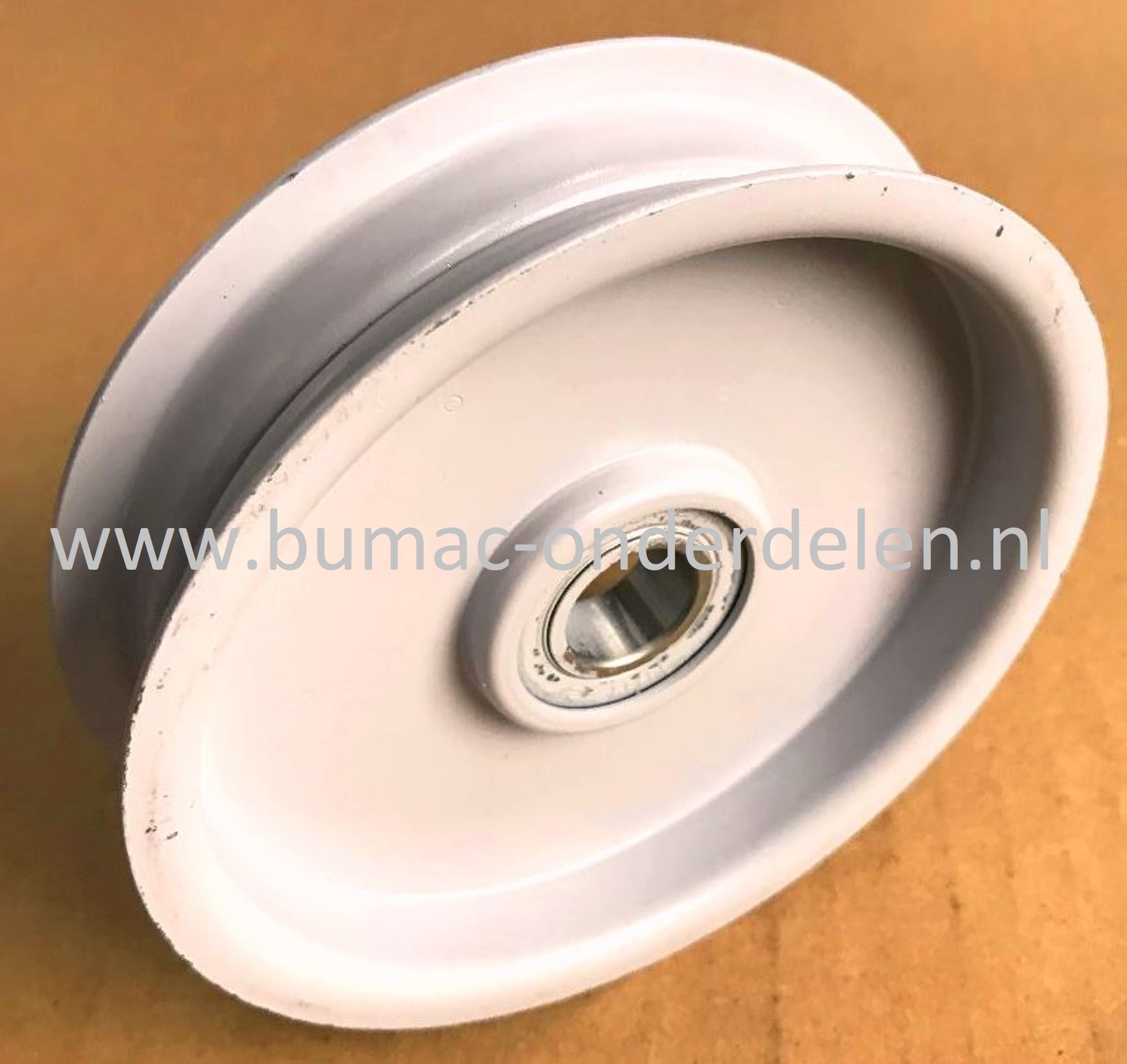 Poelie vlak gelagerd voor Toro Groundmaster 300 en 500 met maaidek van 72 inch Zitmaaiers, Riemschijf voor Rij Aandrijving en Maaidek Aandrijving bij Toro drukpoelie, spanpoelie