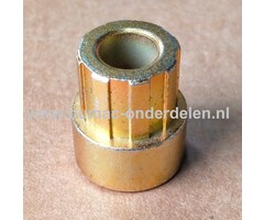 Afstandsbus voor V snaar Poelie Buitendiameter Bus Ø 16,2 mm Binnendiameter Ø 9,5 mm Lengte 22,2 mm Buitendiameter flens Ø 20,6 mm Flensdikte 10,5 mm Aandrijfdelen, V Snaren, Poelie, Spanrol, Maaidekken, Verloopbus, Afstandsbus, Reduceerbus, Maaidek - Maa