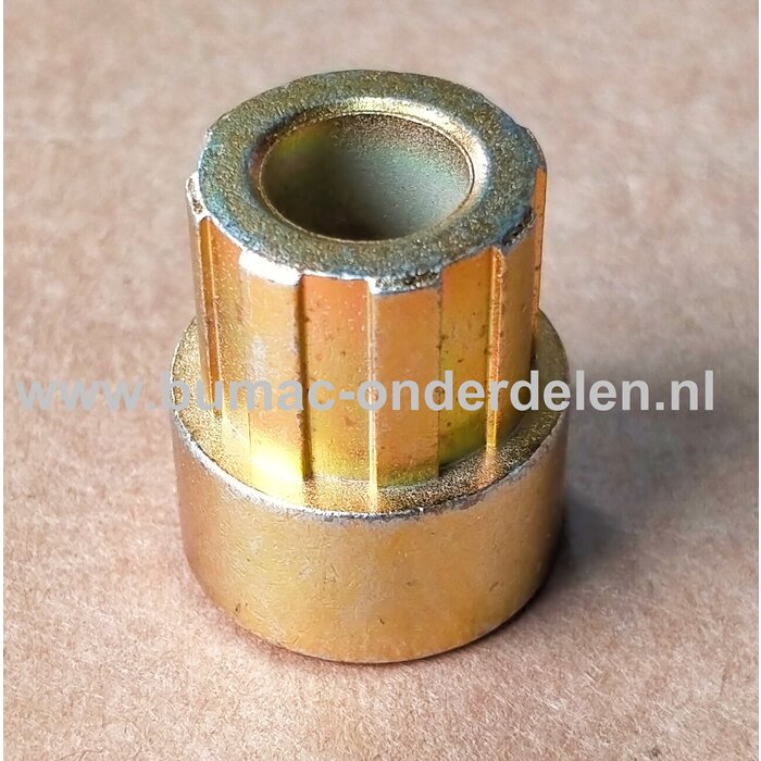 Afstandsbus voor V snaar Poelie Buitendiameter Bus Ø 16,2 mm Binnendiameter Ø 9,5 mm Lengte 22,2 mm Buitendiameter flens Ø 20,6 mm Flensdikte 10,5 mm Aandrijfdelen, V Snaren, Poelie, Spanrol, Maaidekken, Verloopbus, Afstandsbus, Reduceerbus, Maaidek - Maa