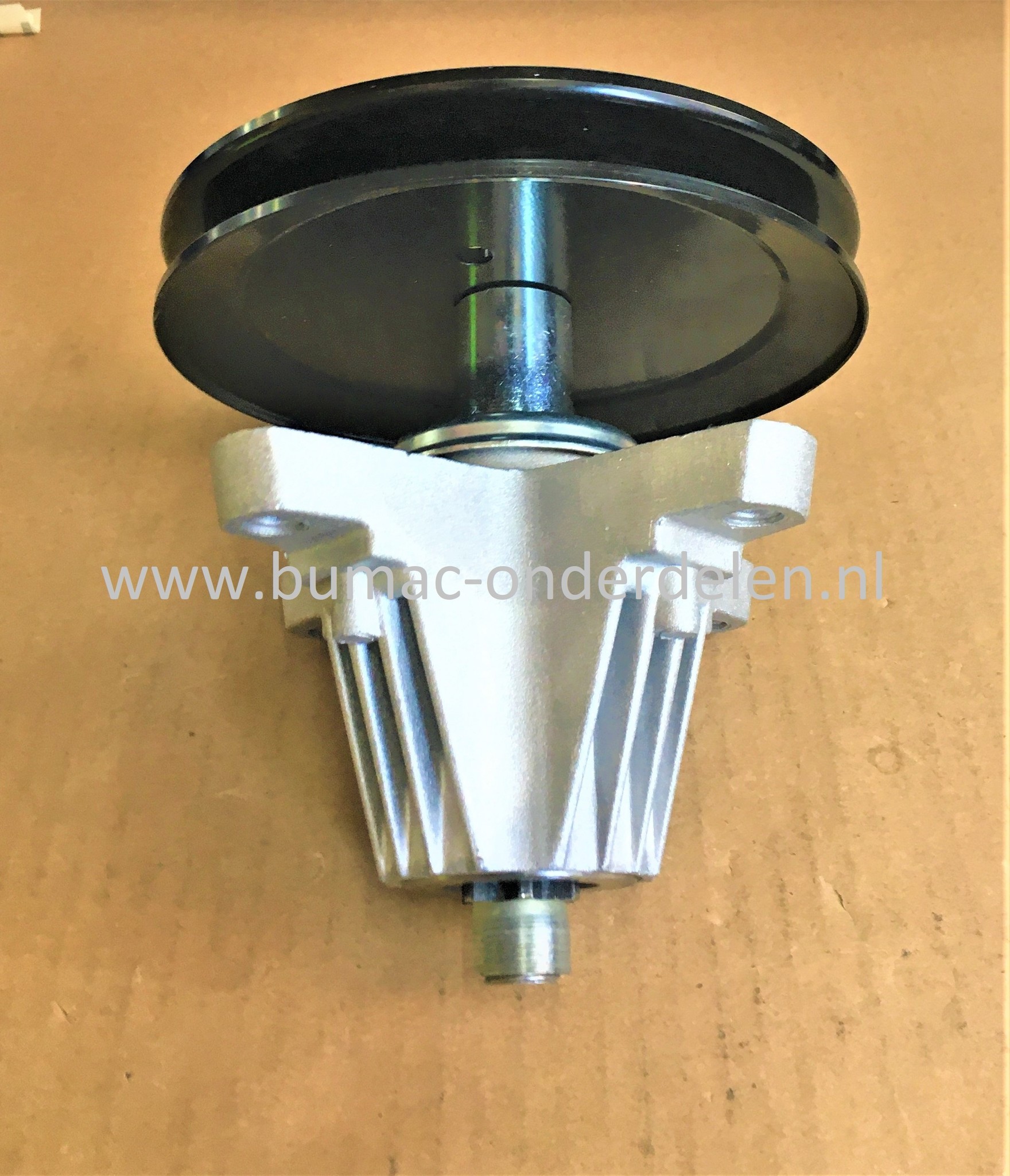 Lagerhuis compleet voor MTD, CubCadet Zitmaaiers, Tuintrekkers met 46 inch, 117 cm Maaibreedte LX46, XT2PS117L, XT2ZS117, Mesas, Lagerhuis met meshouder, LX 46, XT 2 PS 117 L, XT 2 QS 117