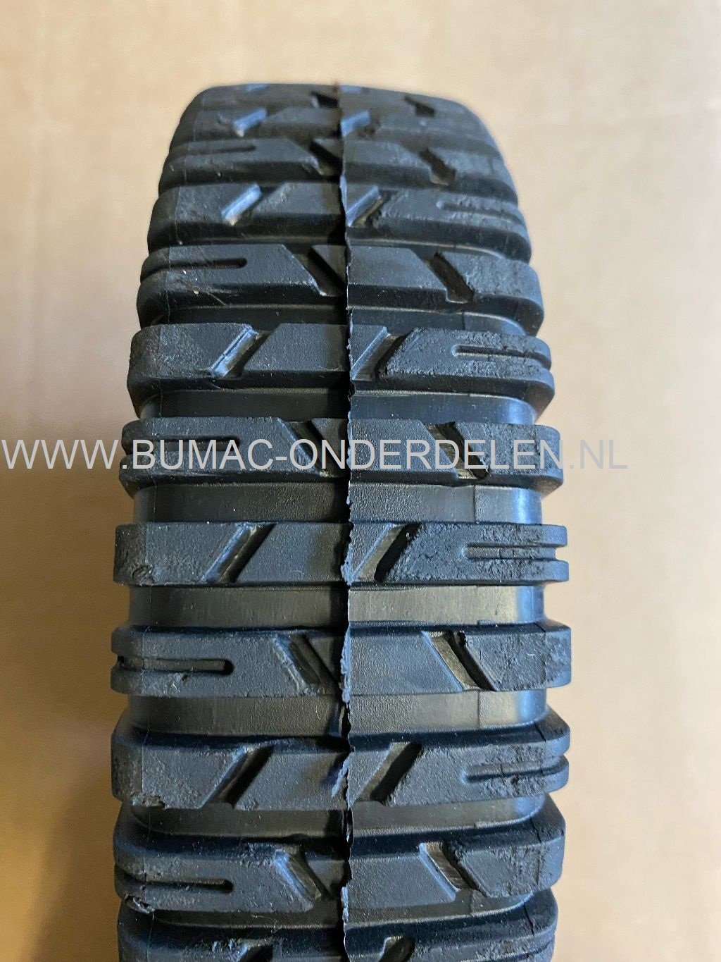 Wiel voor  AYP, Husqvarna, McCulloch, Poulan, Jonsered, Husqvarna, Partner, Grasmaaier, 655 ESC, KC6Y21CA, KC 6 Y 21 CA, Gazonmaaier