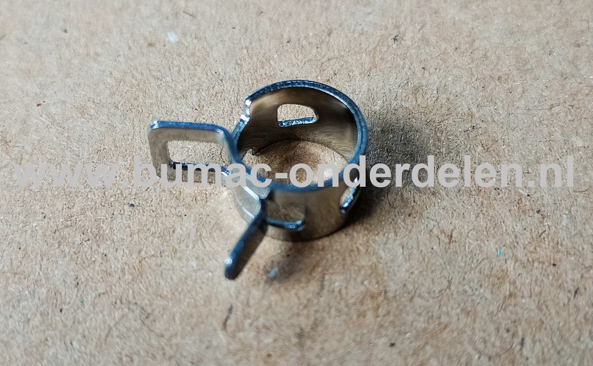 Slangklem voor Benzineslang 5 x 8 mm Bij Grasmaaiers, Zitmaaiers, Frontmaaiers, Aggregaat, Trilplaat, Waterpomp, Generator, Benzine Slangklem, Leidingklem, Brandstofslang