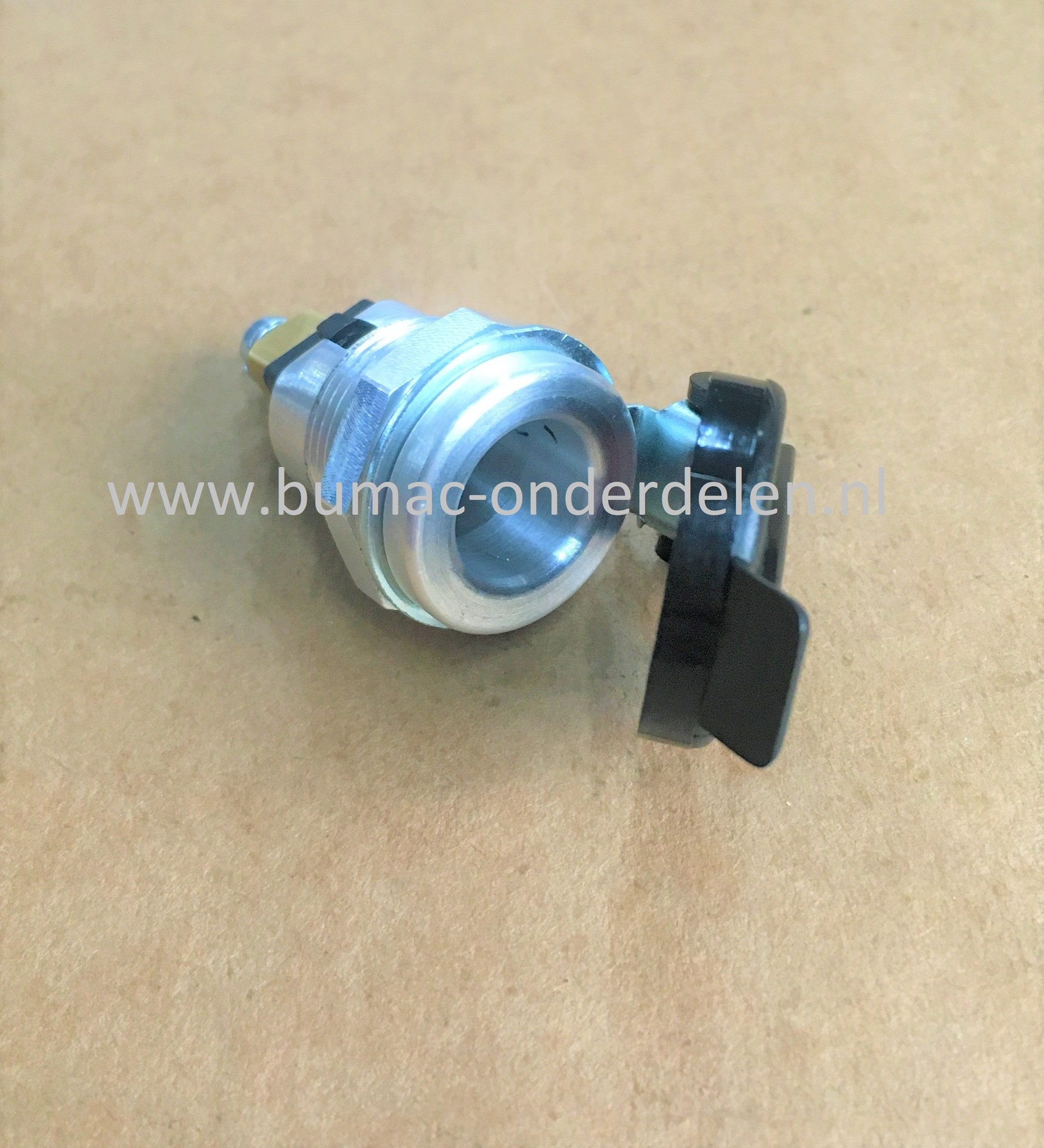 2-polige Stekkerdoos Kleine Uitvoering voor Elektrische Aansluiting op Auto - Minikraan - Smalspoortrekker - Hoogwerker - Shovel - Bobcat - Graafmachine - Hijskraan - Trekker - Zitmaaiers, Lampen, Zwaailamp, GPS, Koelkast, Compressor, Handlampen, 12 Volt